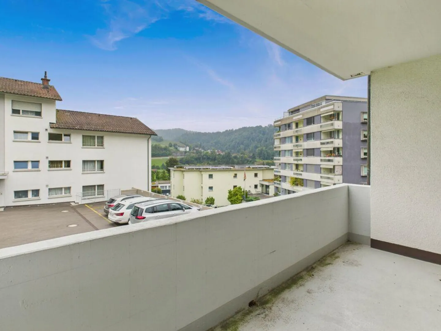 Geräumige 3.5-Zimmerwohnung mit Balkon in Lichtensteig - Foto 1 von 11