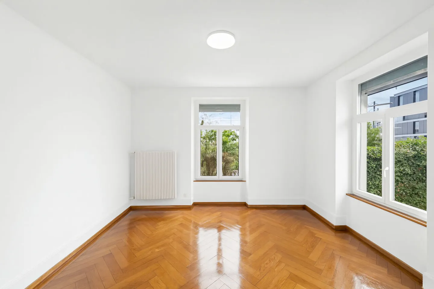 Appartement Rénové au Rez-de-Chaussée - Photo 3 sur 5