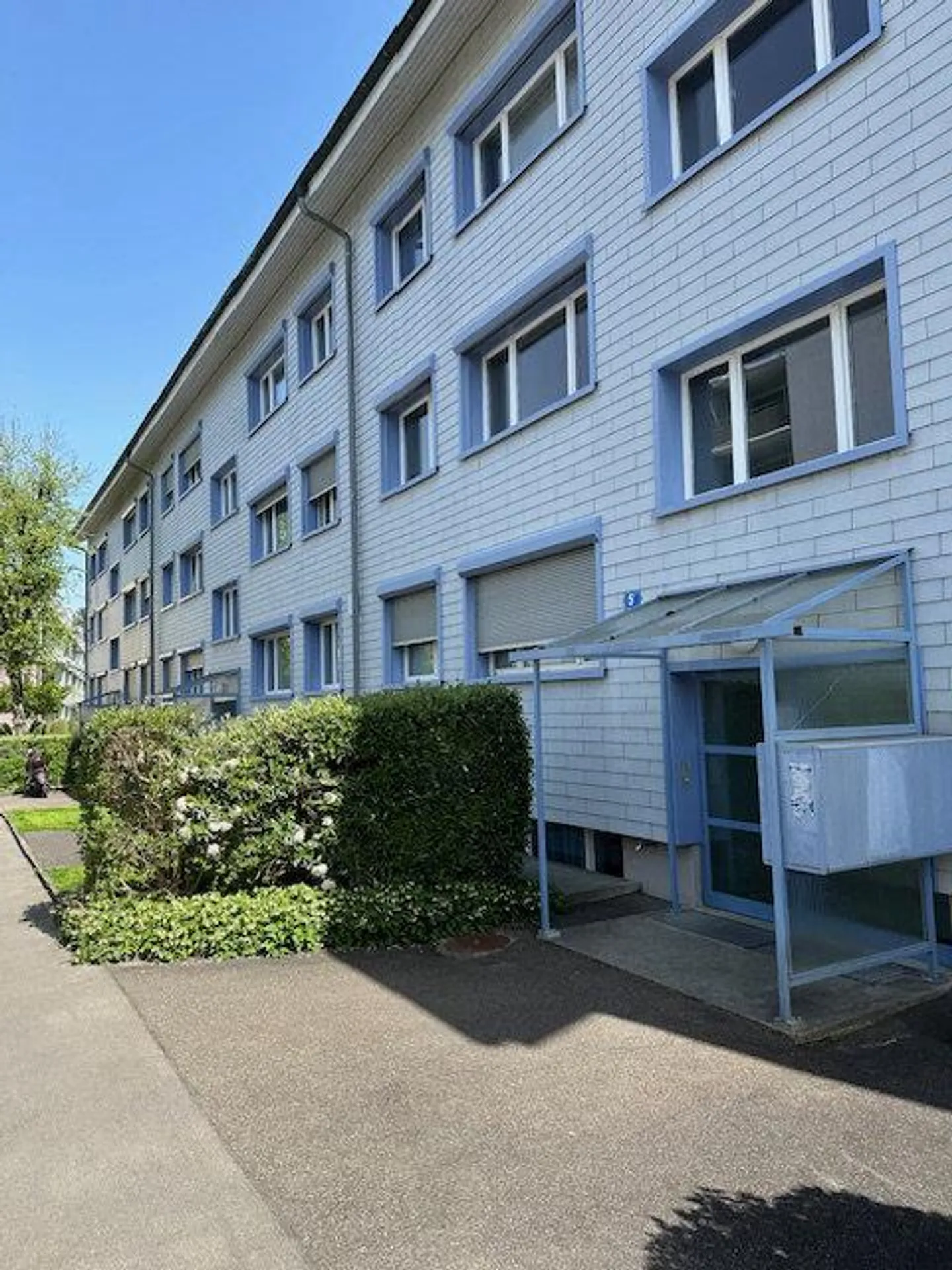 Temporary parking space for rent in 8047 Zurich until 31.03.27 - Photo 1 of 1