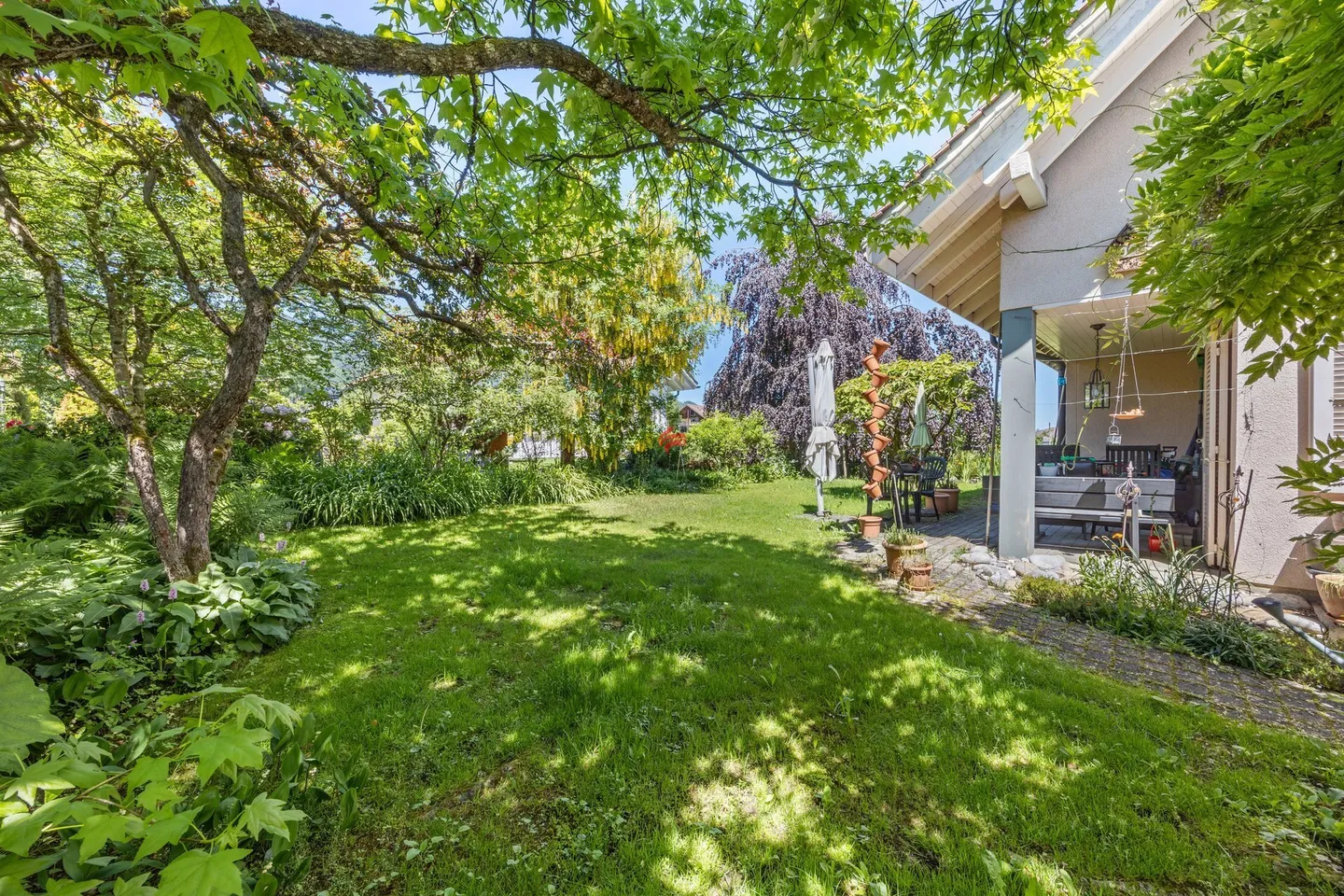 Tanto spazio con un giardino da sogno - Foto 10 di 11