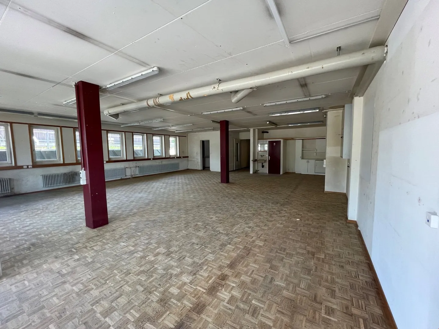 Espace commercial à la gare de Gümligen - Photo 2 sur 9