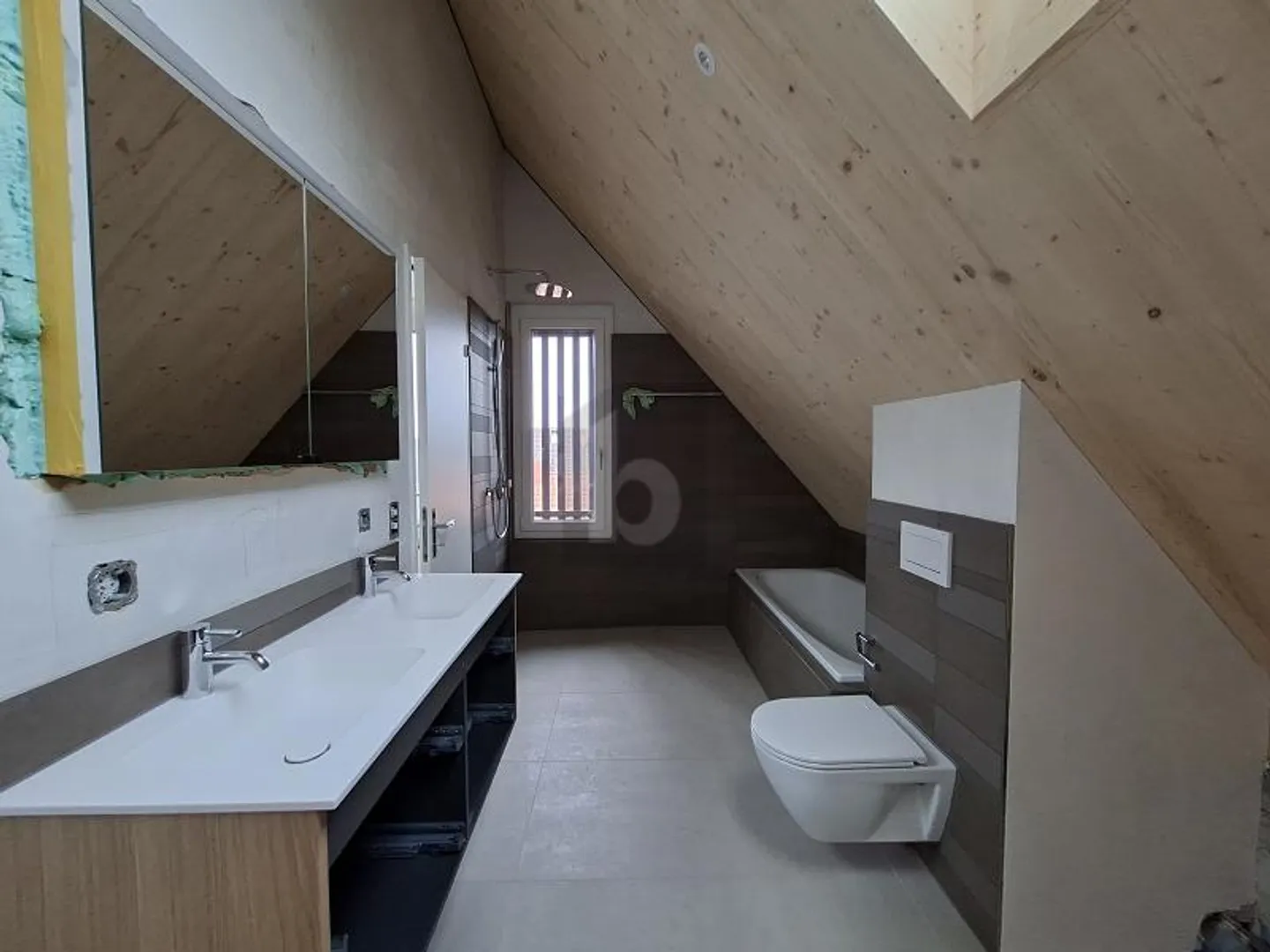 LUXUEUX MODERNE CHARMANT ET STYLÉ - Photo 3 sur 6