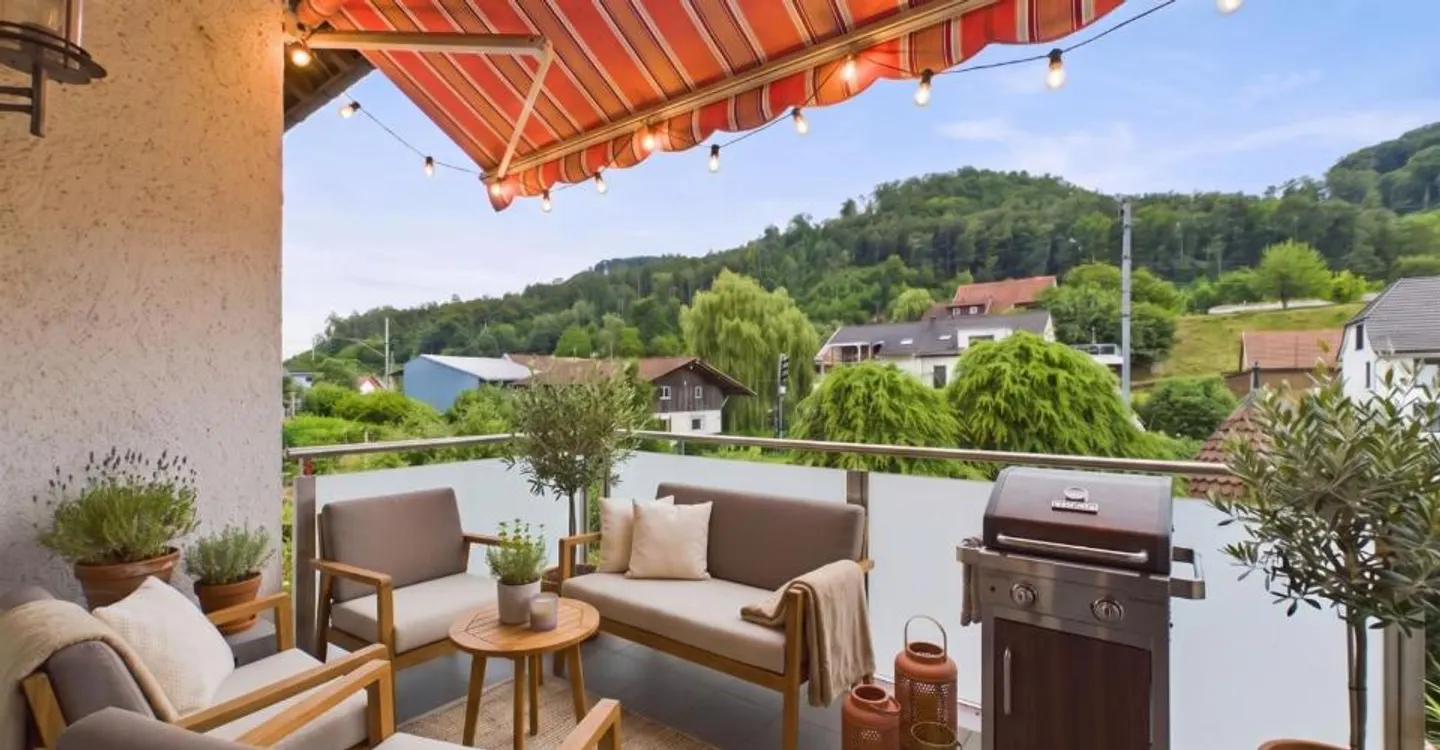 Moderne Wohnung mit Balkon - Foto 3 von 10