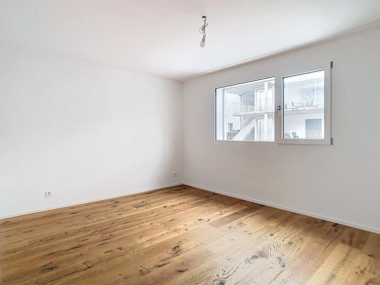 Modern 4.5 Room Apartment - Photo 6 of 13