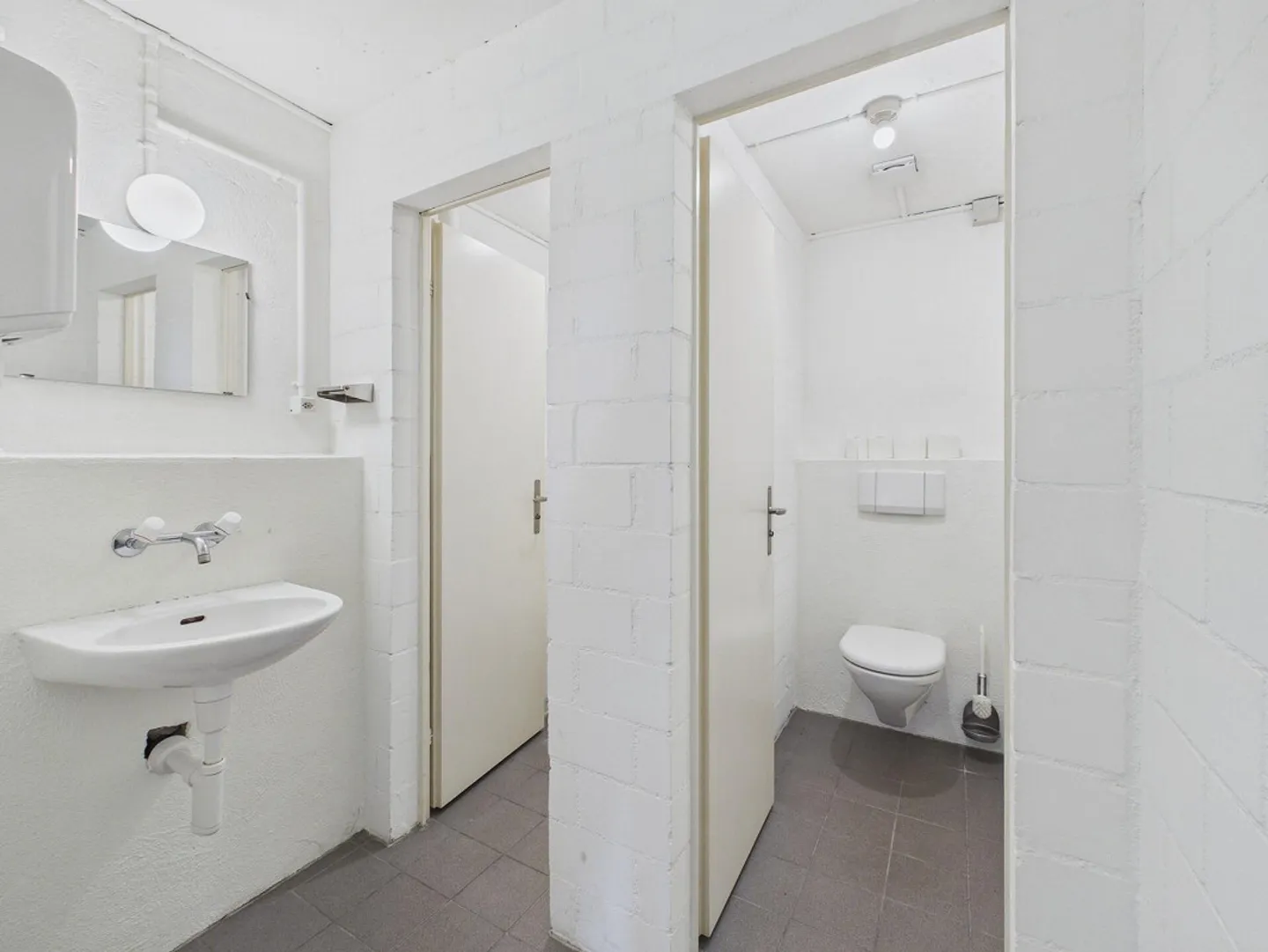 Unique Loft Unit in the Legendary Stufenbau - Photo 9 of 13