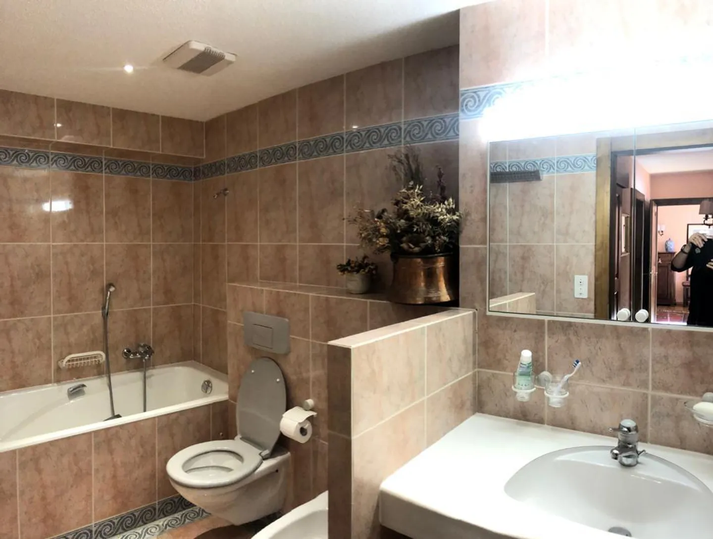 Geräumige 3.5-Zimmer-Wohnung direkt an den Pisten - Foto 12 von 13