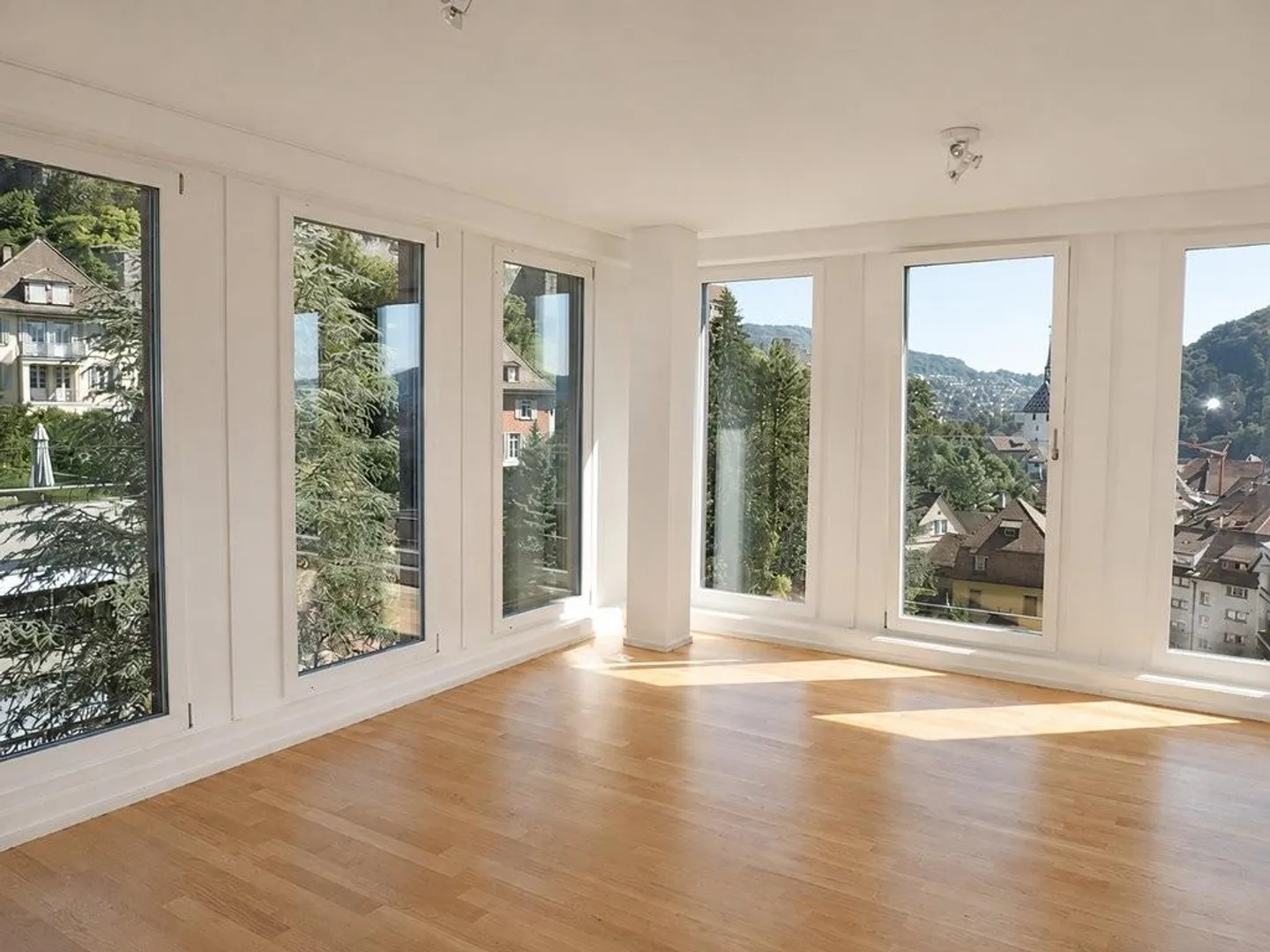 Modernes Apartment mit Stadtblick - Foto 3 von 7