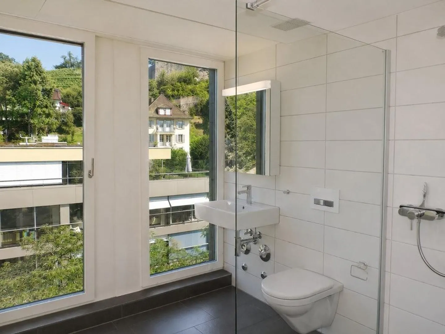 Modernes Apartment mit Stadtblick - Foto 6 von 7