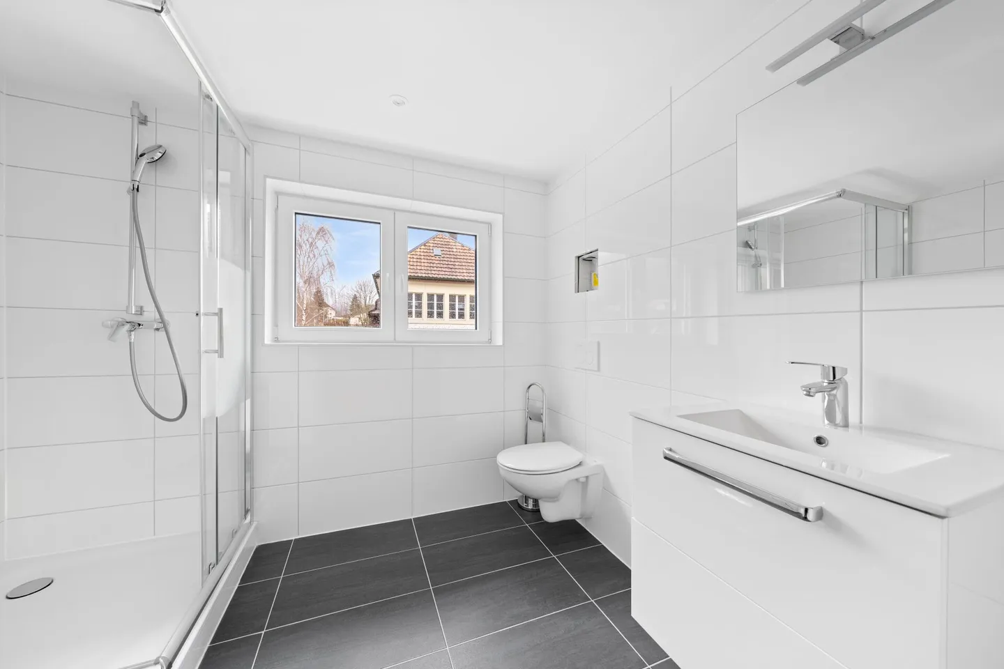 Tout est prêt, il ne reste plus qu'à emménager. - Photo 5 sur 13