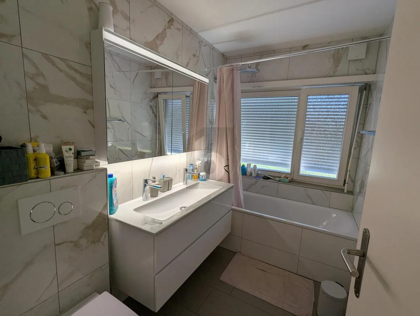 LIGHT-FILLED WITH FIREPLACE AND GARDEN - Photo 5 of 6