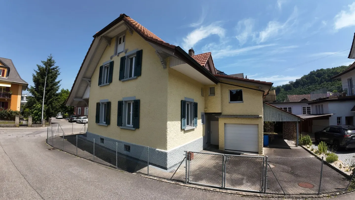Renovated two-family house with 3.8% gross yield in a quiet location - Photo 10 of 10