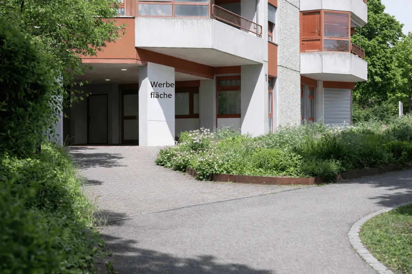 Posizione commerciale attraente nel centro di un grande sviluppo residenziale – opzionalmente con un appartamento di 4,5 stanze - Foto 1 di 9