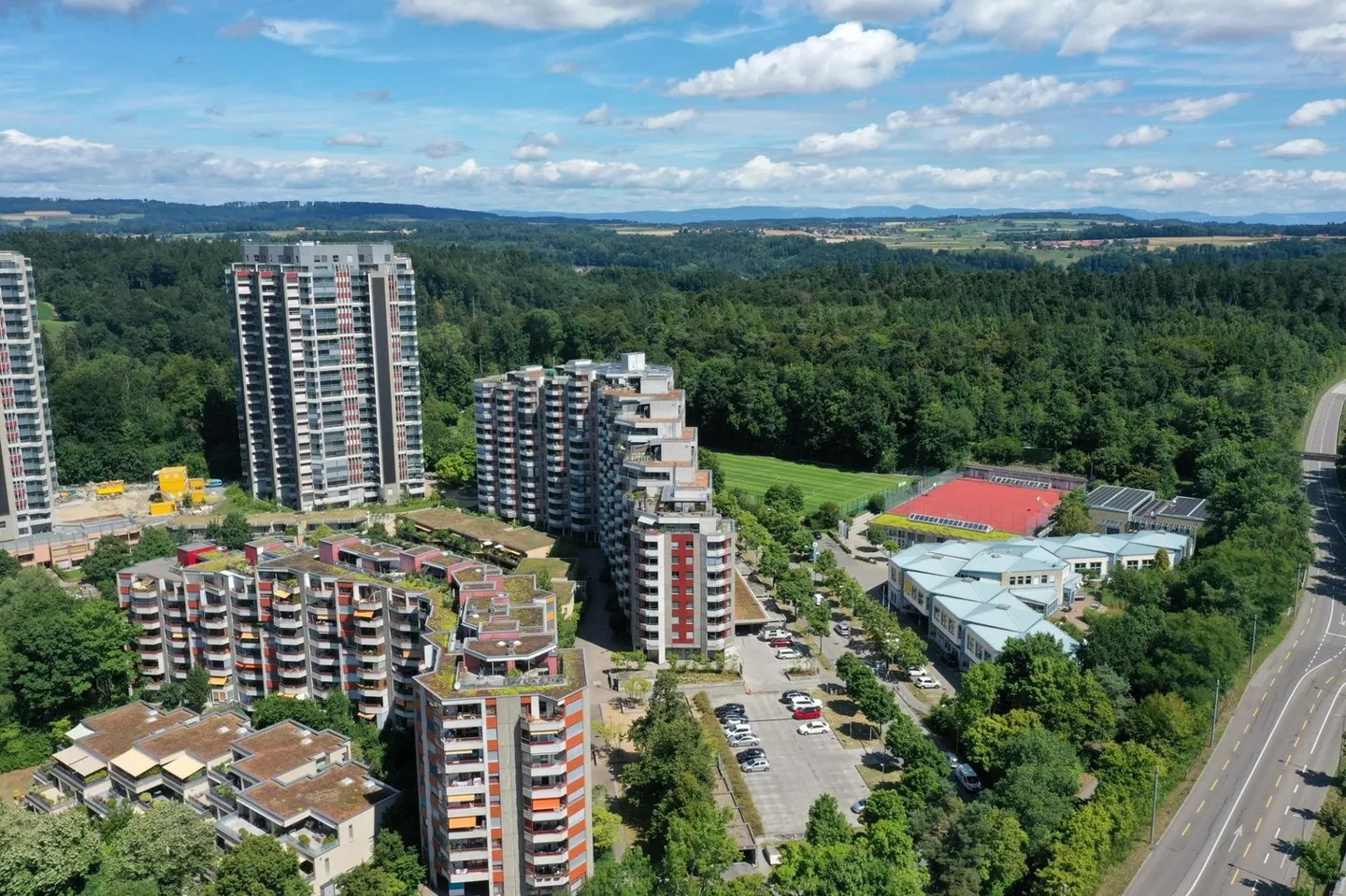 Posizione commerciale attraente nel centro di un grande sviluppo residenziale – opzionalmente con un appartamento di 4,5 stanze - Foto 7 di 9