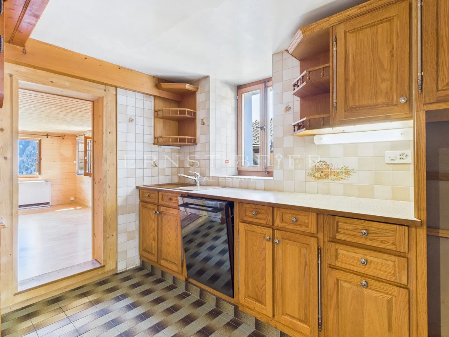Beautiful chalet with attached barn and panoramic view - peaceful environment - Photo 8 of 13