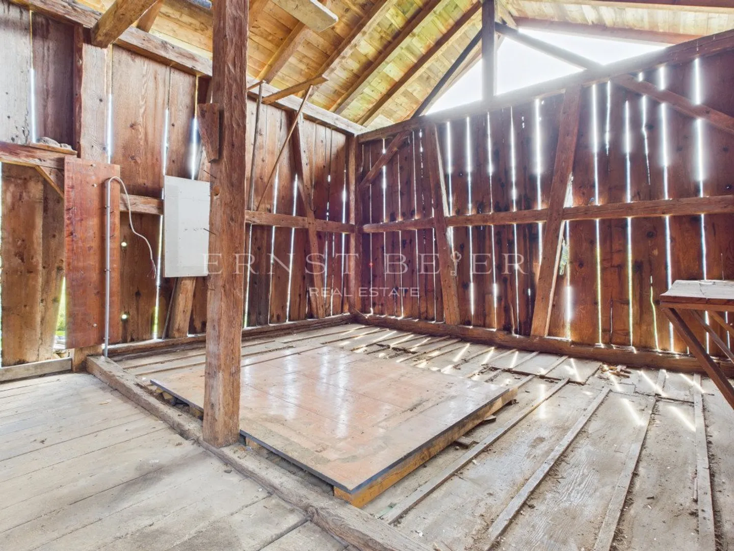 Beautiful chalet with attached barn and panoramic view - peaceful environment - Photo 11 of 13