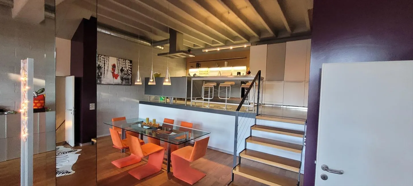 Unique Apartment/Loft with 5.5 Rooms and 258 m2 in Uvrier - Photo 4 of 13