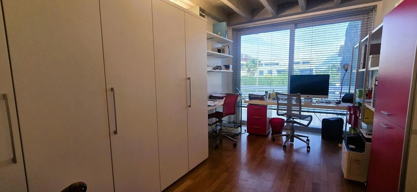 Unique Apartment/Loft with 5.5 Rooms and 258 m2 in Uvrier - Photo 8 of 13