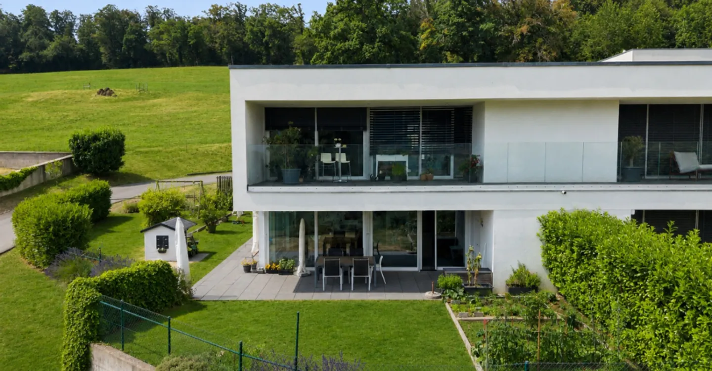 Appartement spacieux avec jardin - Photo 1 sur 12