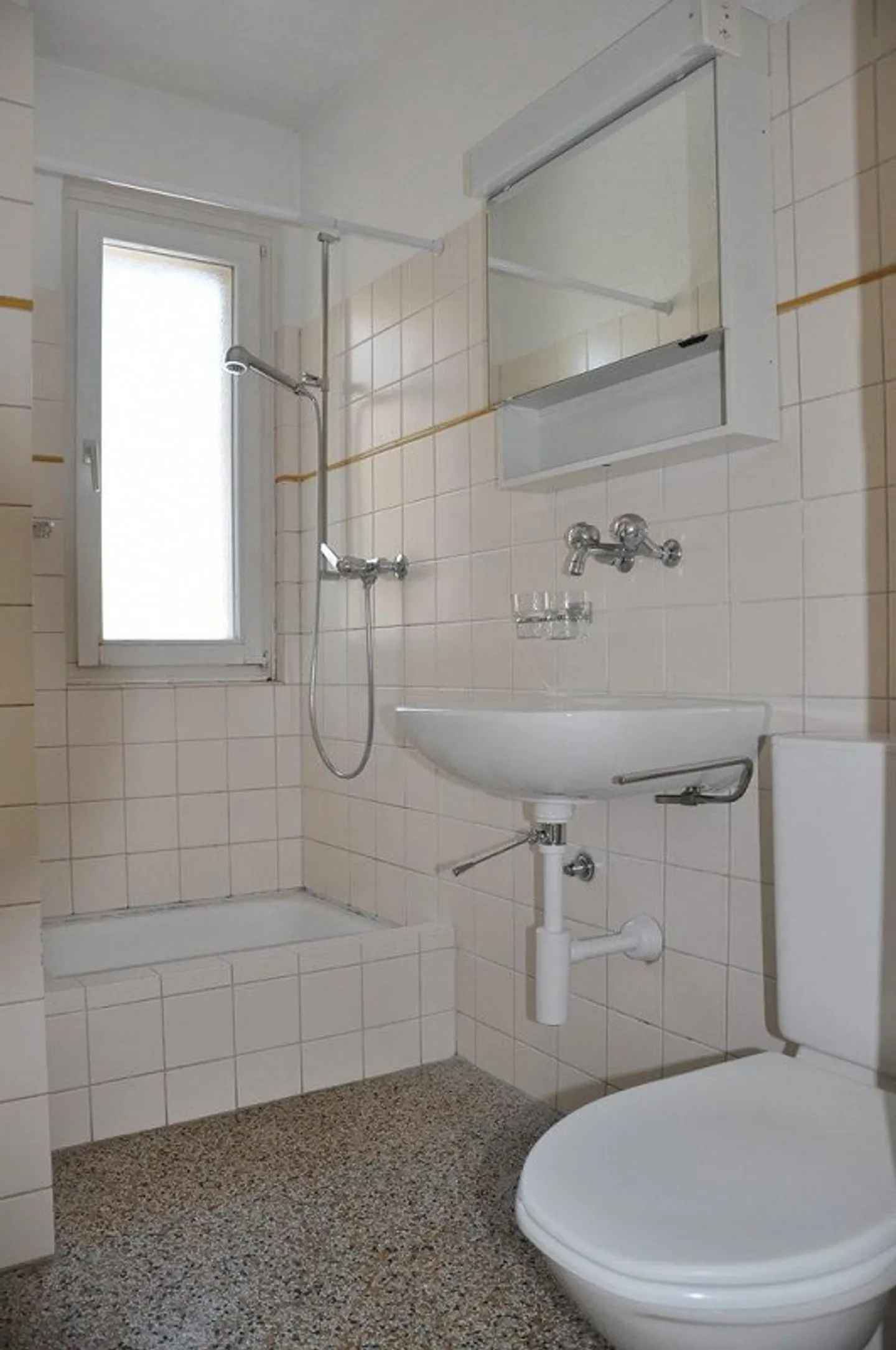 Appartamento 3 camere accogliente e soleggiato - Foto 3 di 6