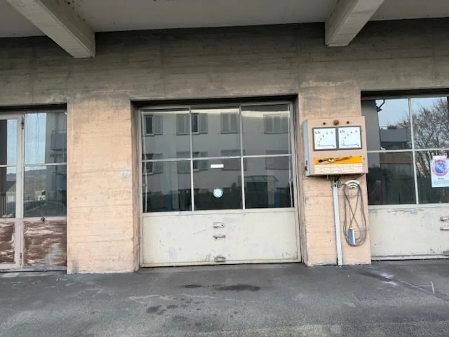 Grande Garage/Stanza di Stoccaggio in Posizione Ideale - Foto 3 di 3