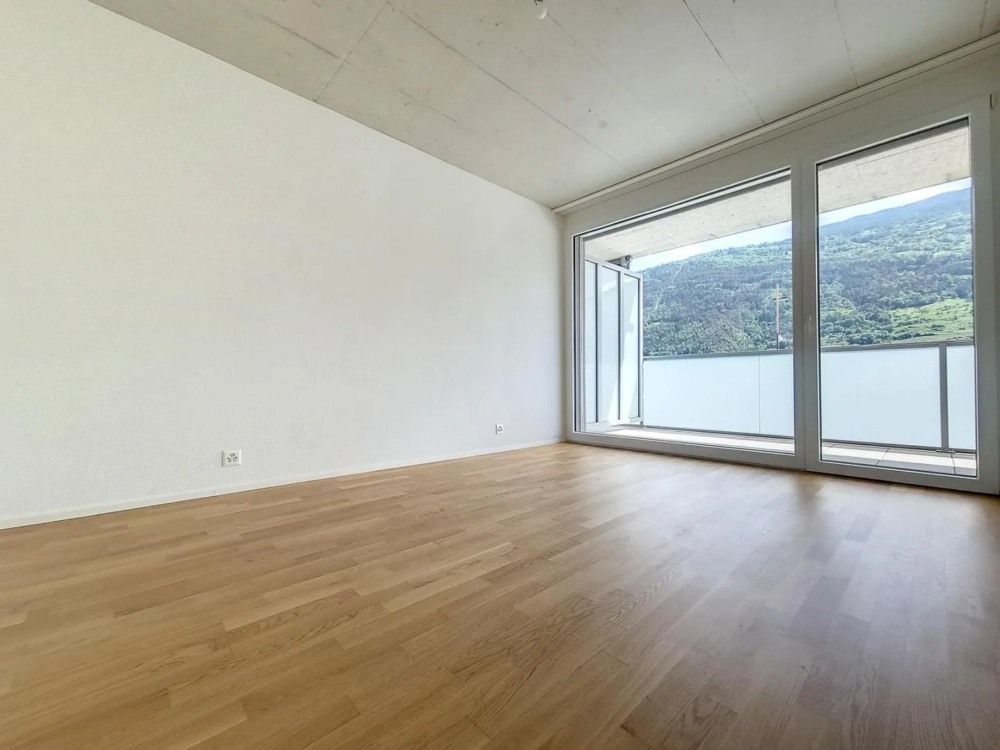 Appartement moderne 2.5 pièces à Sion - Photo 3 sur 8