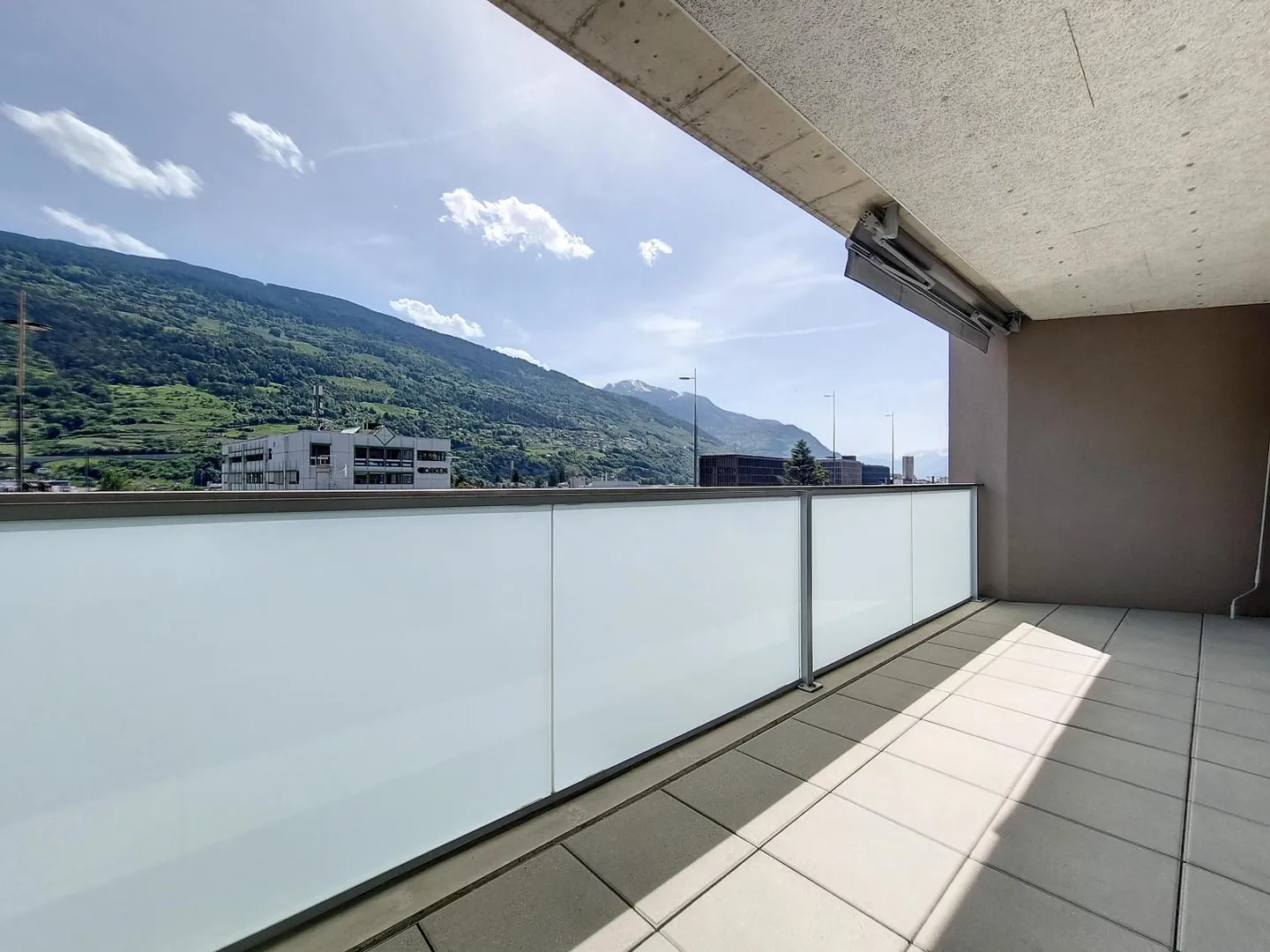 Appartement moderne 2.5 pièces à Sion - Photo 6 sur 8