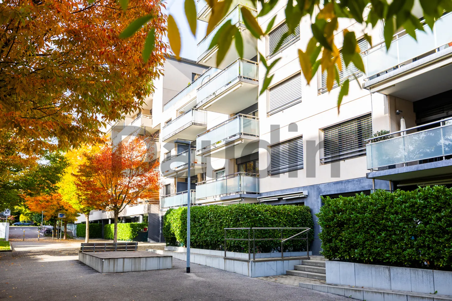 5-room apartment with terrace - Photo 1 of 8