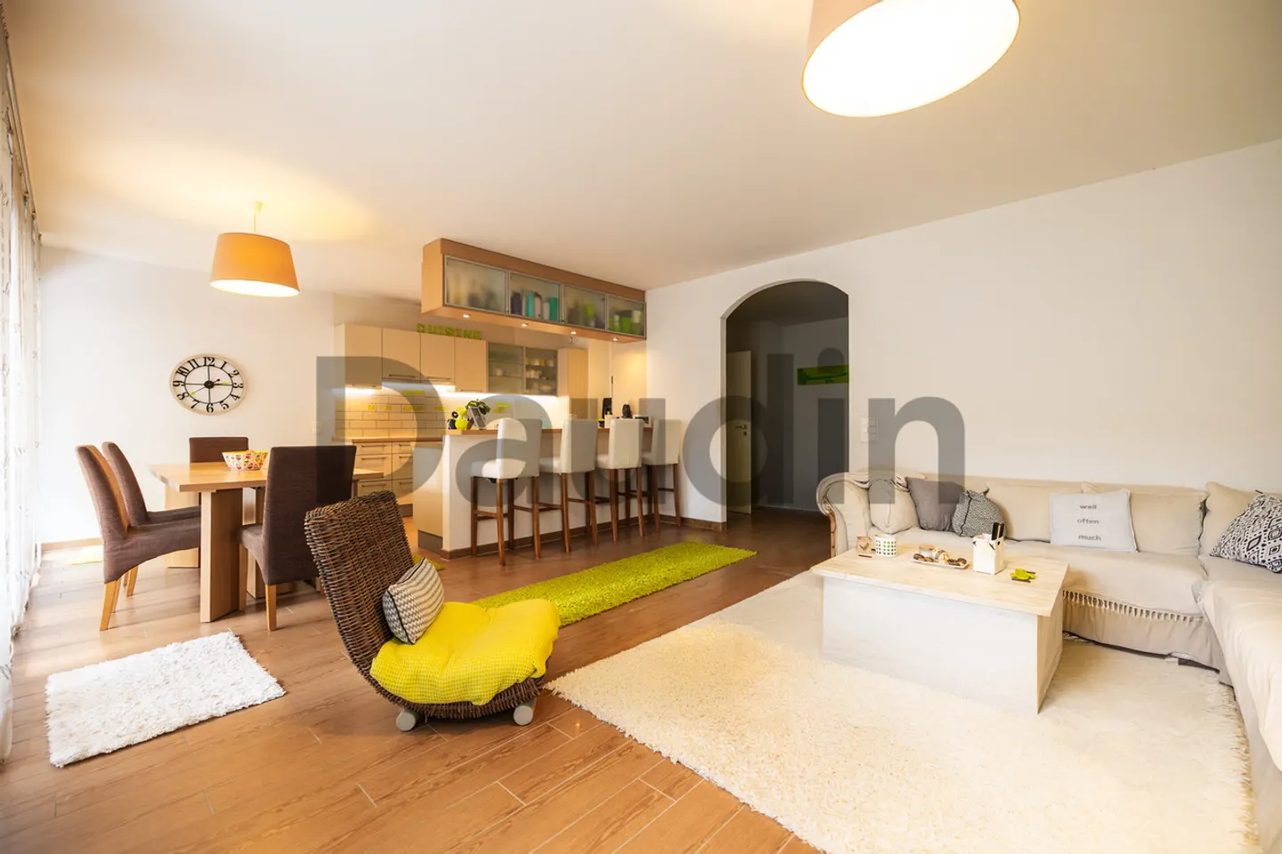 5-room apartment with terrace - Photo 2 of 8