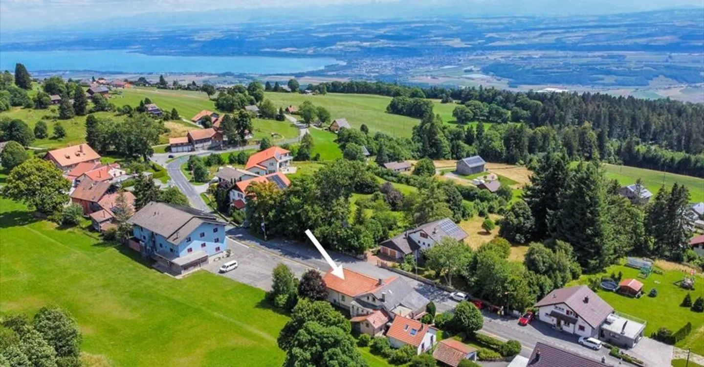 Casa unifamiliare con garage Spazi ampi e potenziale di espansione - Foto 4 di 10