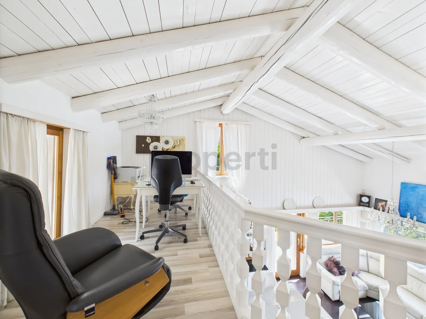Charmante Villa mit Gästeapartment und Panoramablick - Foto 10 von 13