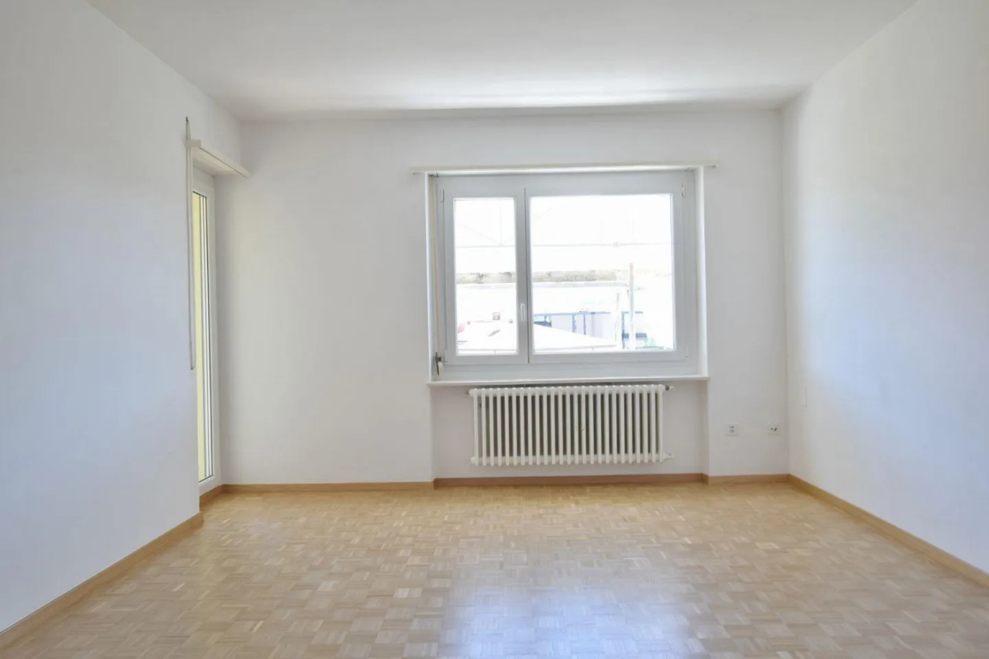 Zu vermieten 3.5 Zimmer teilweise renoviert - Foto 3 von 6