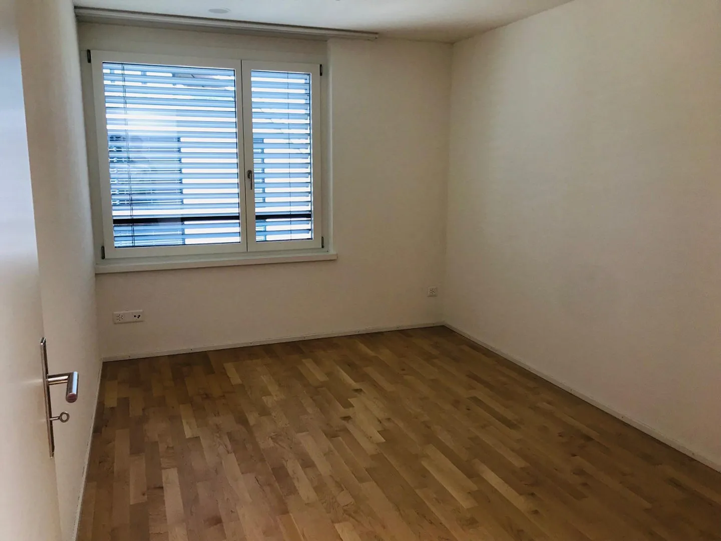 Appartement moderne lumineux de 3,5 pièces avec un haut niveau de finition - Photo 8 sur 12