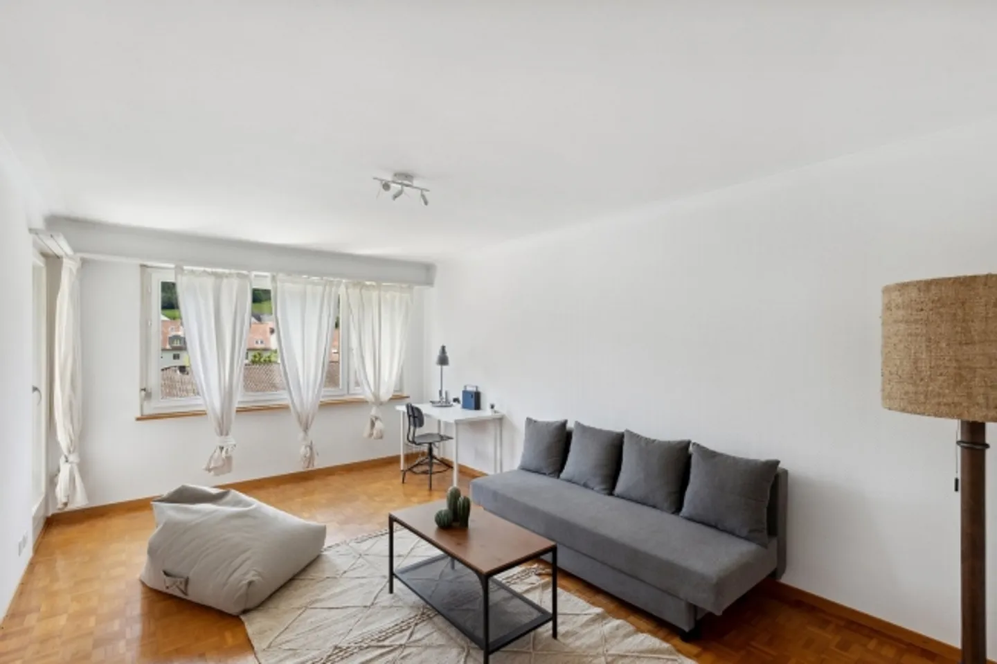 Möblierte 5-Zimmer Wohnung in Zollikon - Foto 1 von 7