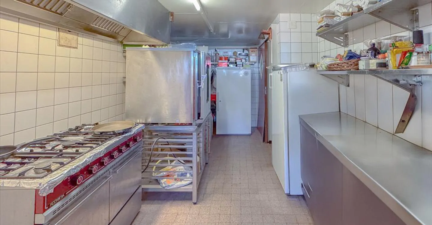 Casa unifamiliare con garage Spazi ampi e potenziale di espansione - Foto 10 di 10