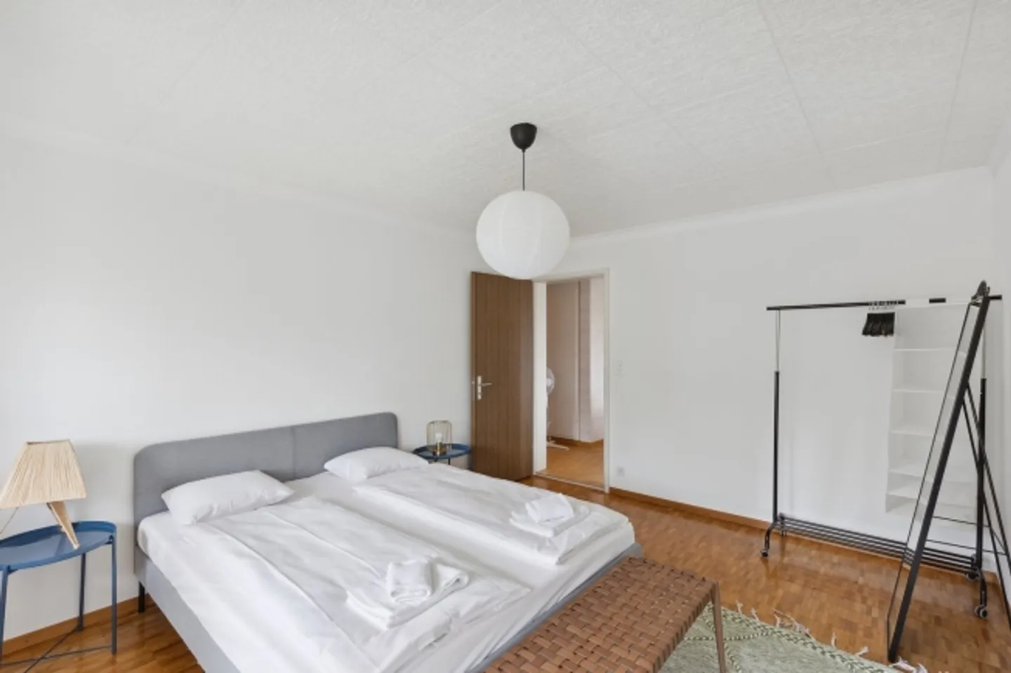 Möblierte 5-Zimmer Wohnung in Zollikon - Foto 2 von 7