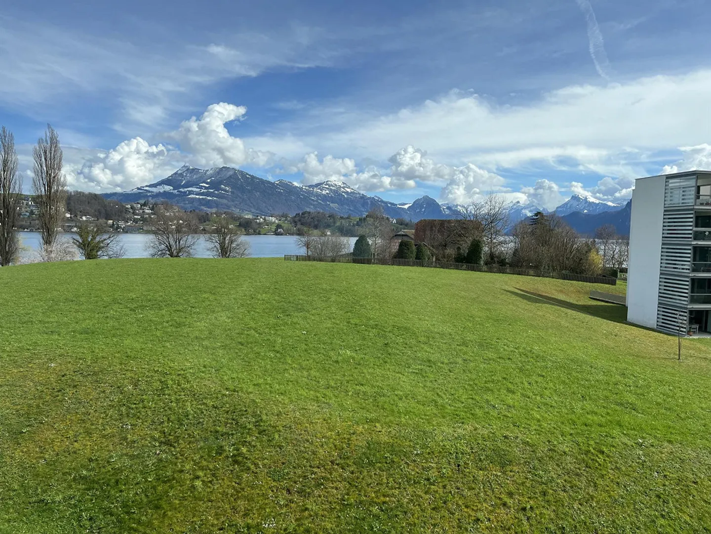 Charmante Wohnung mit Seeblick - Foto 1 von 1