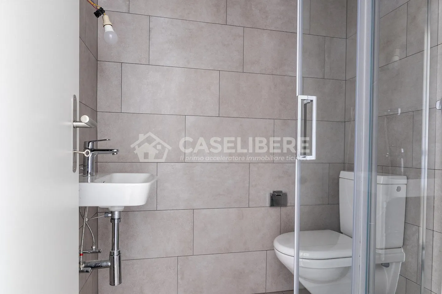 HELL 4.5 RENOVIERT IN AGNO - Foto 13 von 13