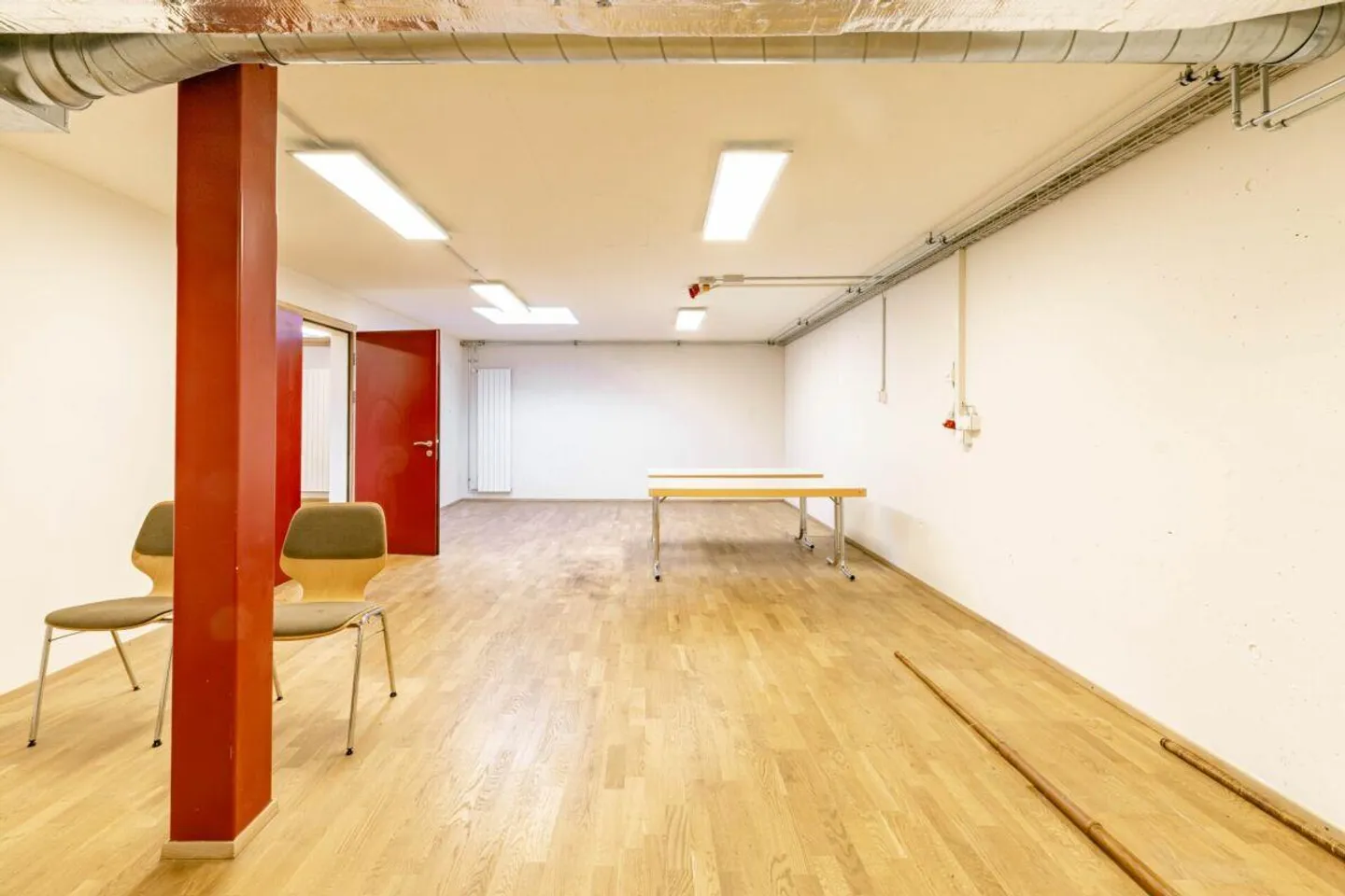 Atelier sous-sol spacieux avec lumière du jour - Photo 5 sur 6