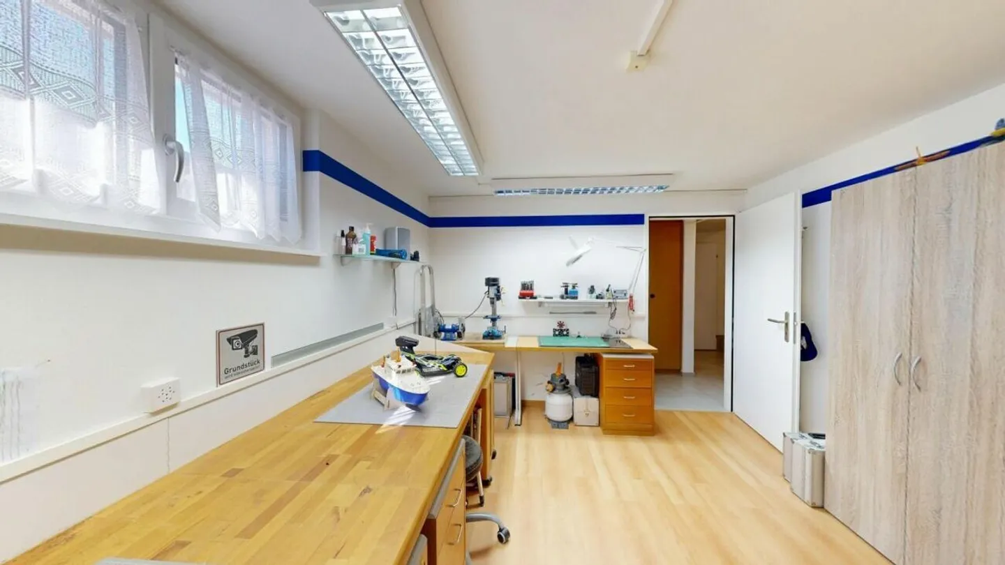 Affascinante Casa Familiare con Giardino - Foto 13 di 20