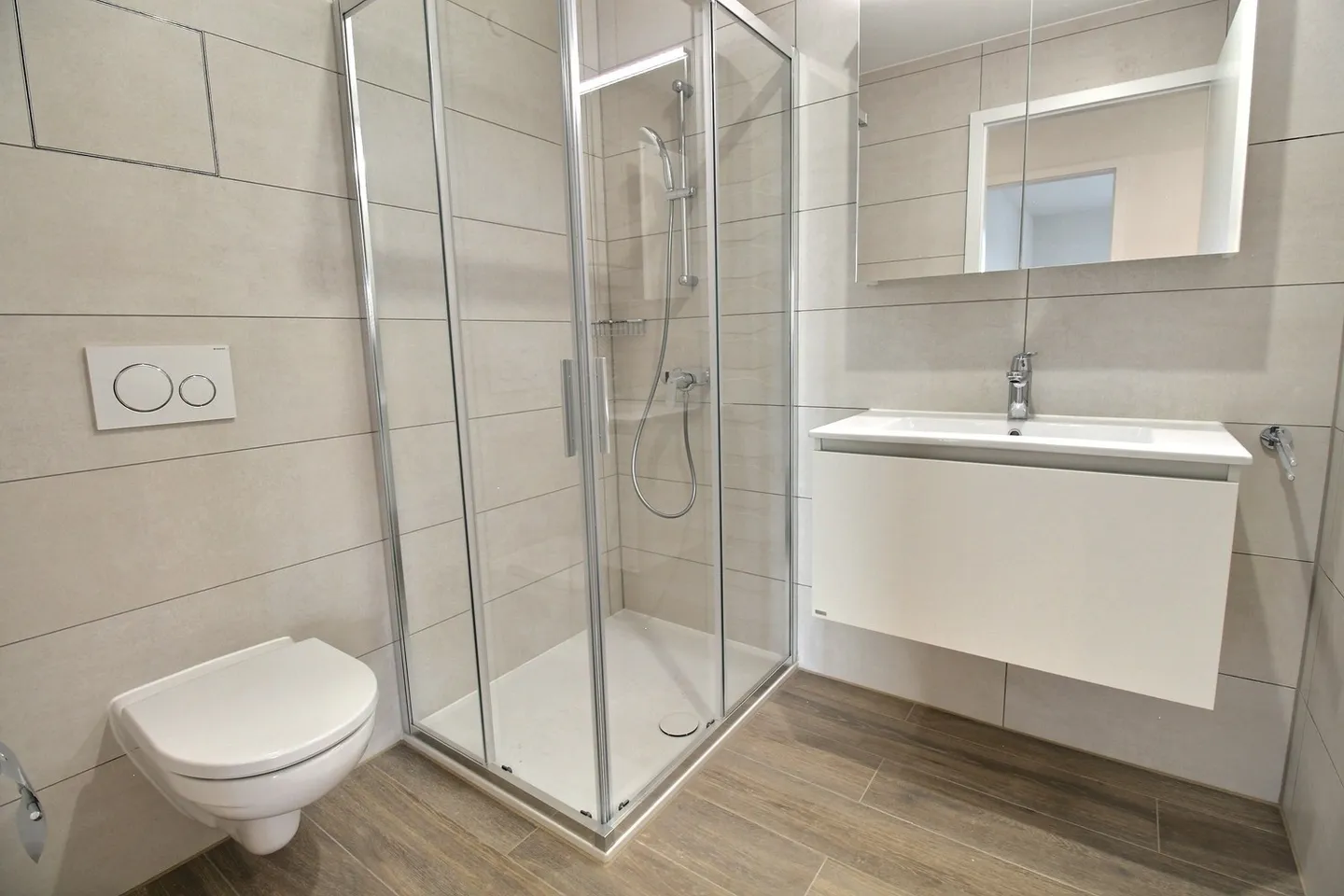 New high-end apartment 5.5 rooms - Photo 6 of 13