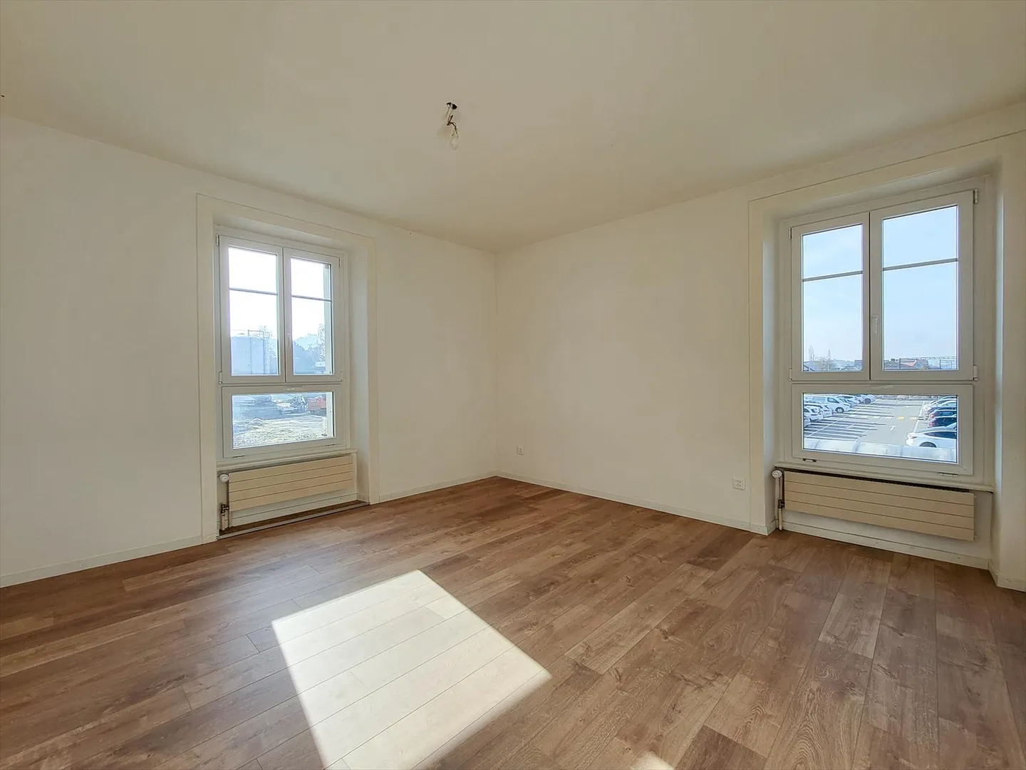 Hervorragende, komplett renovierte Wohnung - Foto 6 von 11