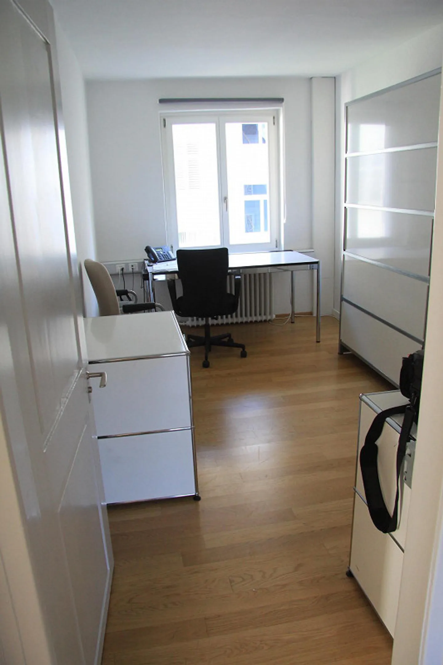 Beautiful office spaces near Stadelhofen - Photo 3 of 7