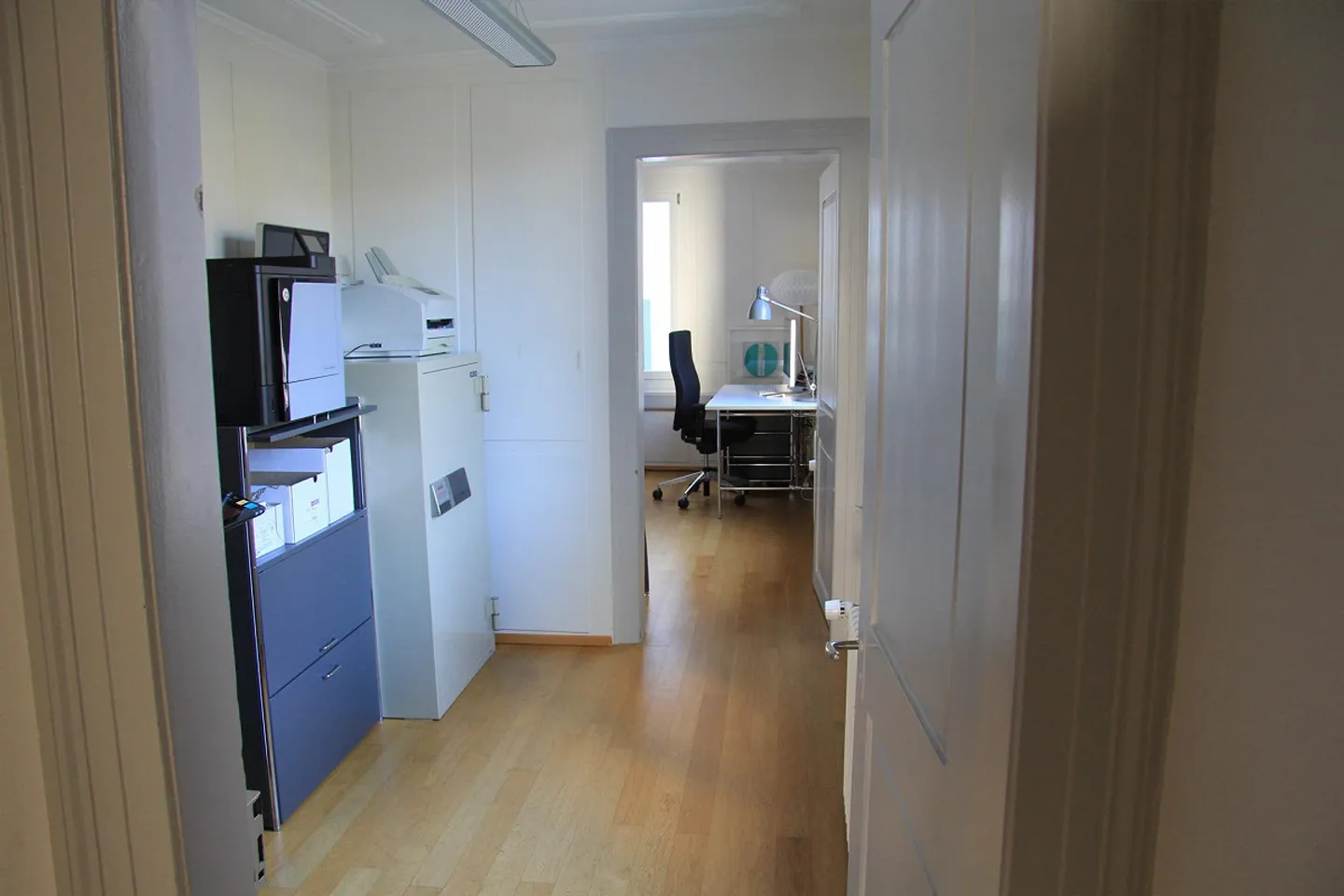 Beautiful office spaces near Stadelhofen - Photo 6 of 7