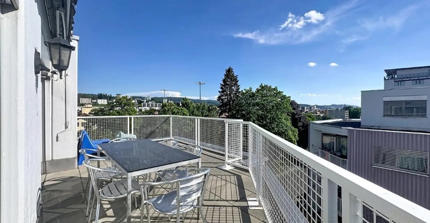 Penthouse spacieux avec terrasses - Photo 1 sur 13