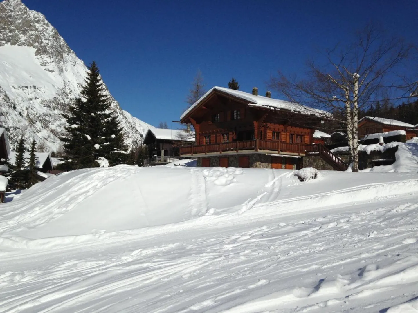 Chalet 5.5 rooms in La Fouly VS - Photo 2 of 13