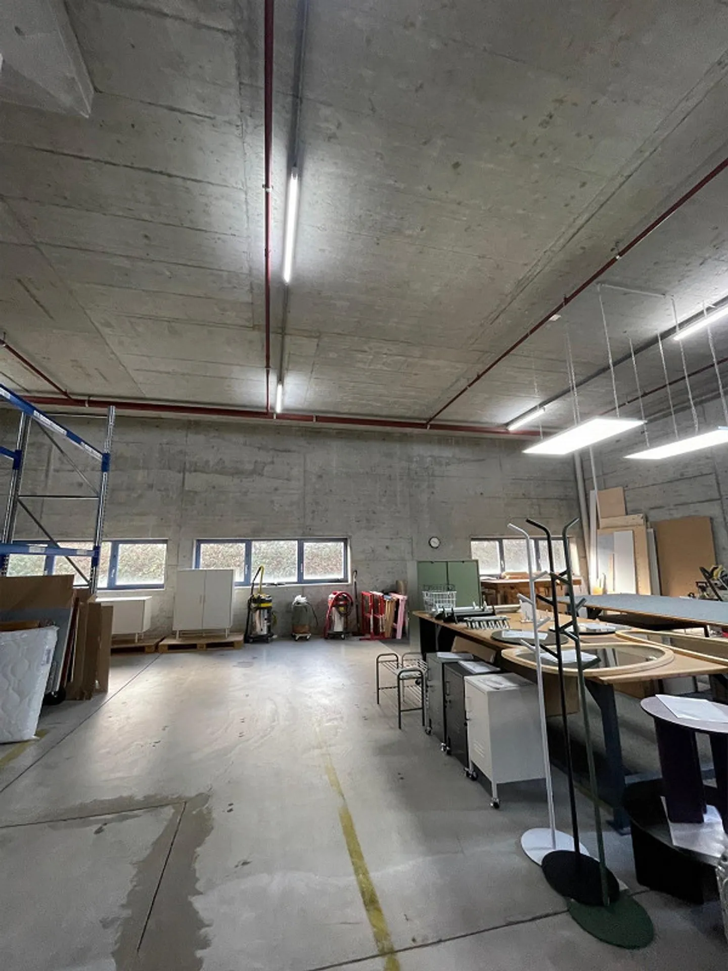 Spazi di stoccaggio e ufficio versatili a Otelfingen – La tua nuova sede! - Foto 6 di 7