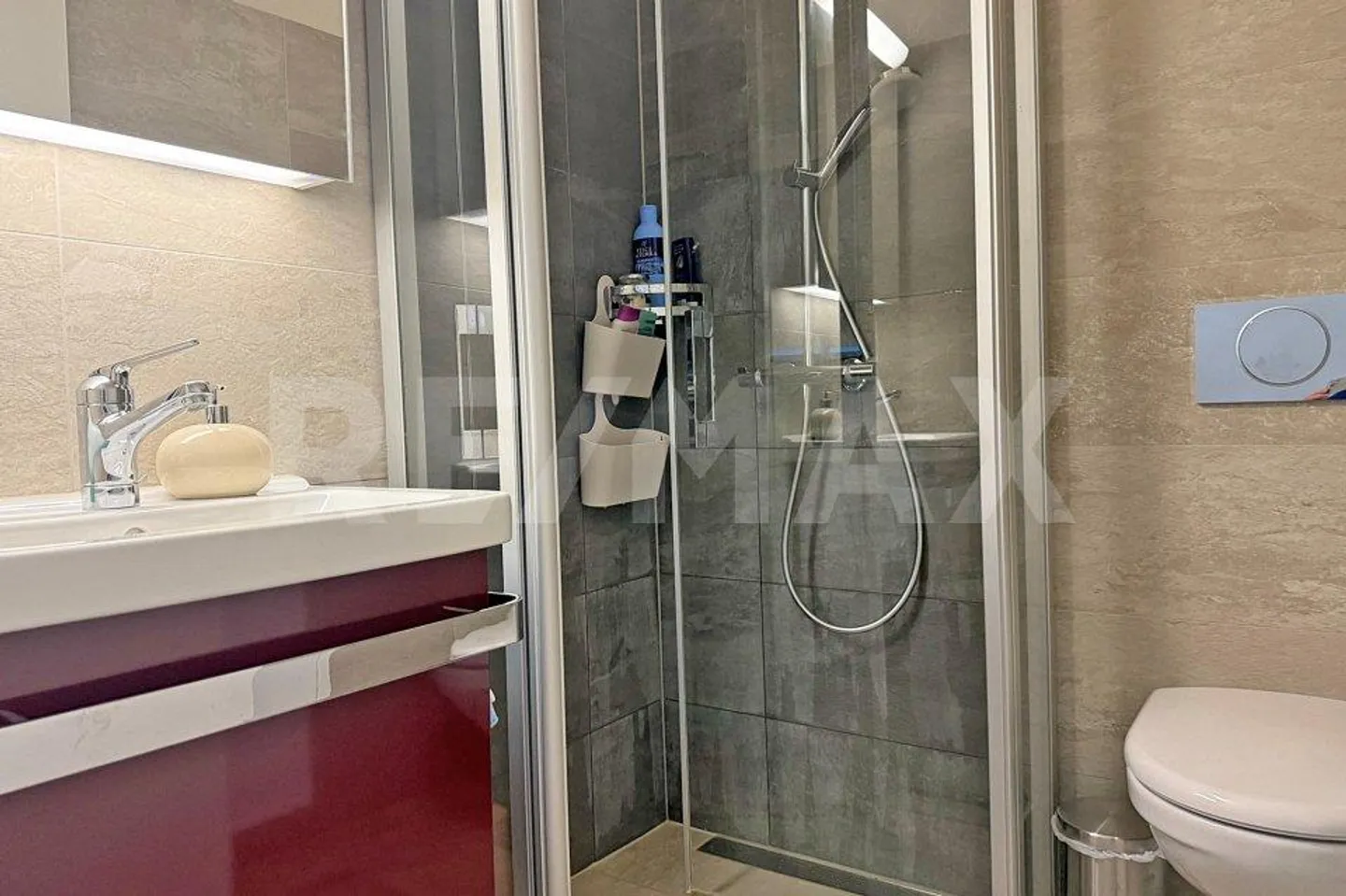 Penthouse de 3,5 pièces dans un bon emplacement - Photo 8 sur 11