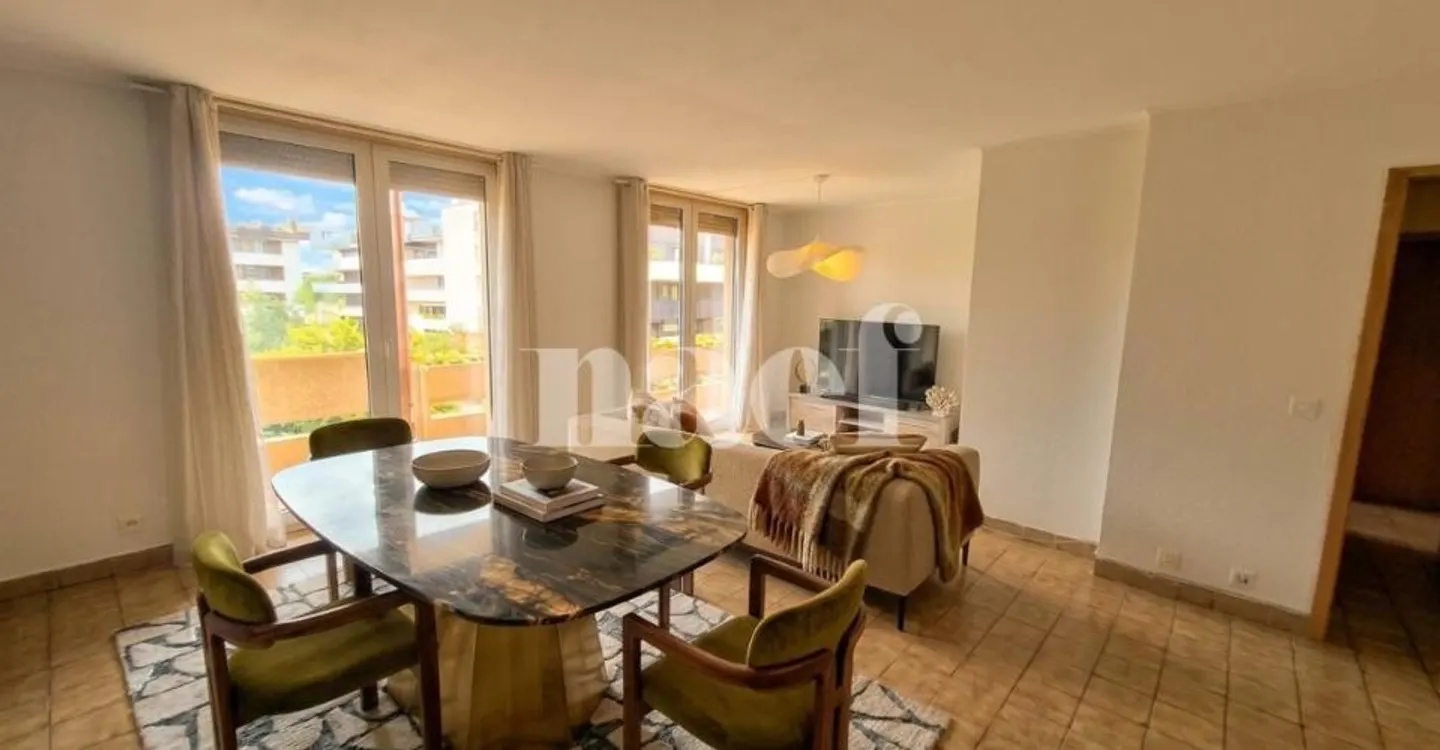 Appartement au Rez-de-Chaussée - Photo 3 sur 8