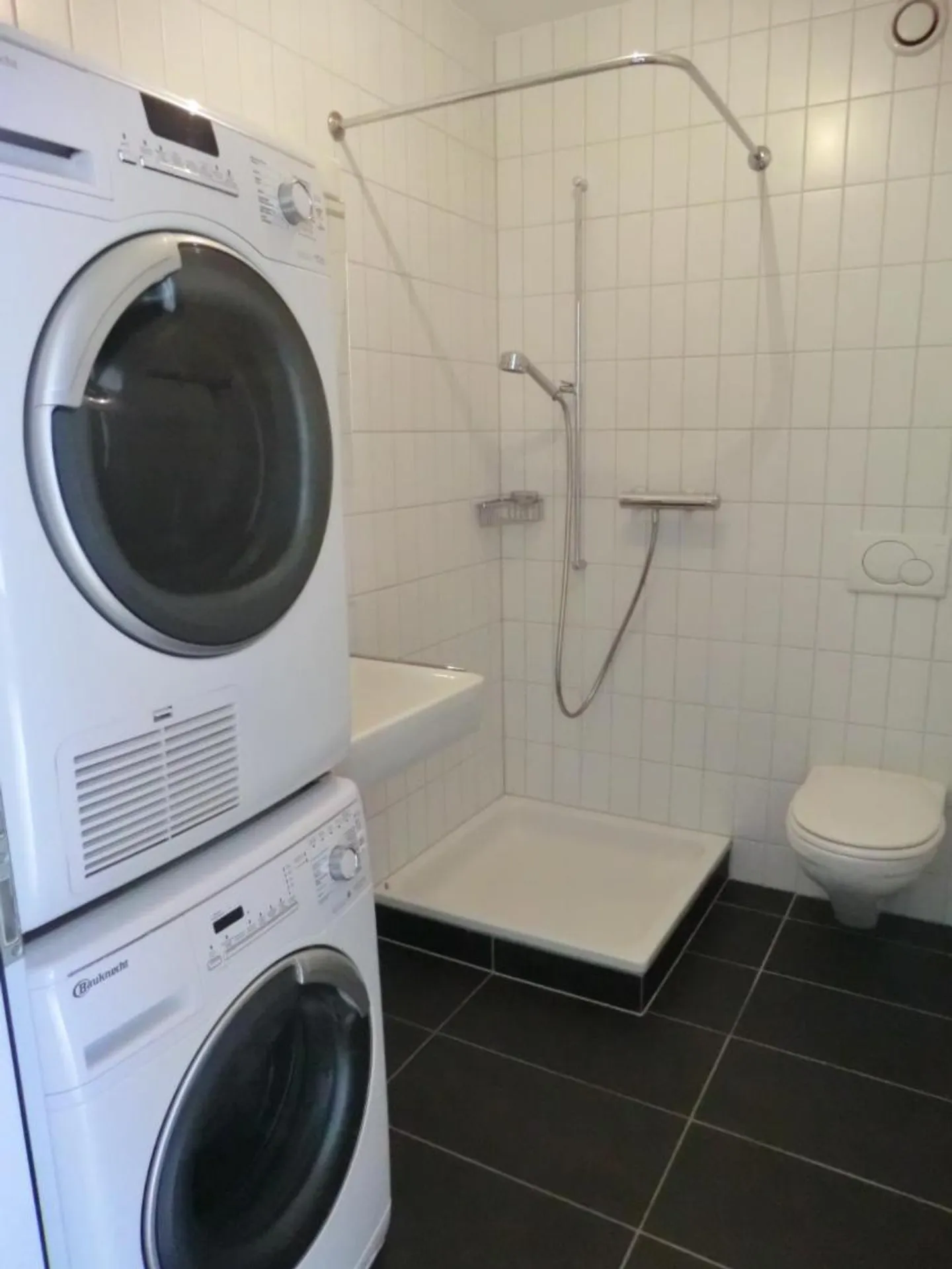 1-room apartment - Photo 3 of 3