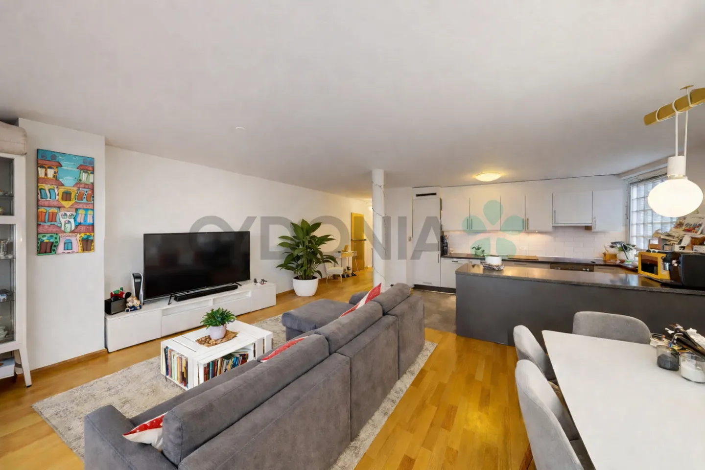 Charmante 5-Zimmer-Wohnung mit Terrasse - Foto 1 von 9